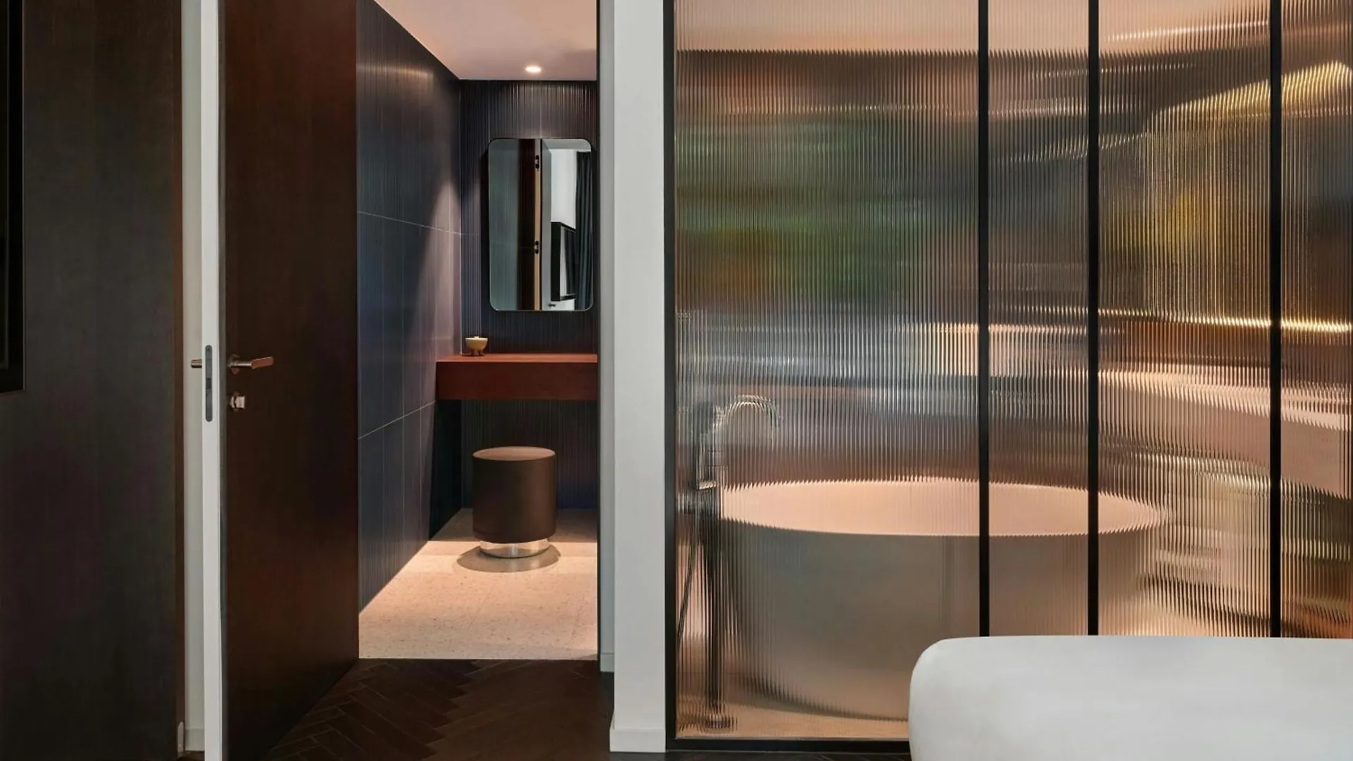 Dorothea Hotel, Budapest, Autograph Collection