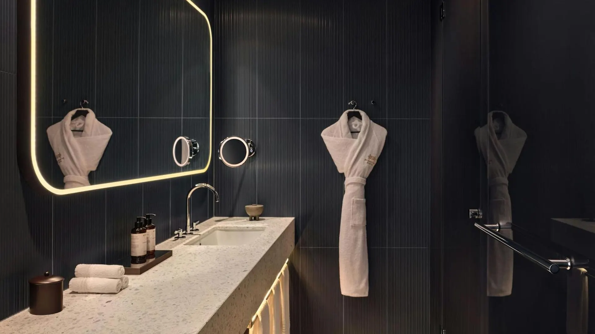 Dorothea Hotel, Budapest, Autograph Collection
